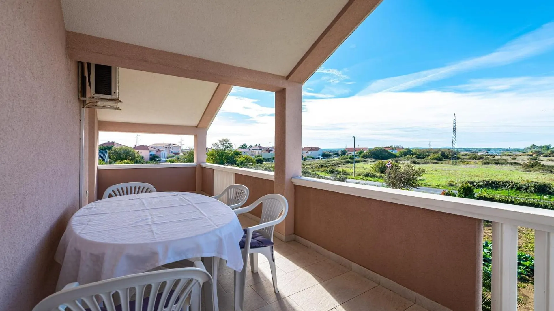 Apartmen With Swimming Pool Nikola Nin